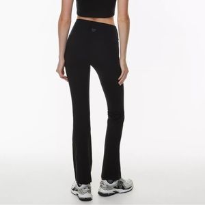 TNA chill atmosphere flare hi-rise legging.